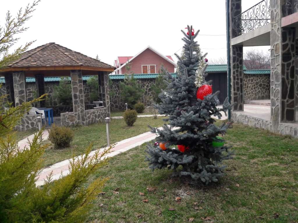 Qəbələ Qəbələ, Азербайджан günlük kirayə Həyət evi / Villa 200 AZN-a 5 otaqlı