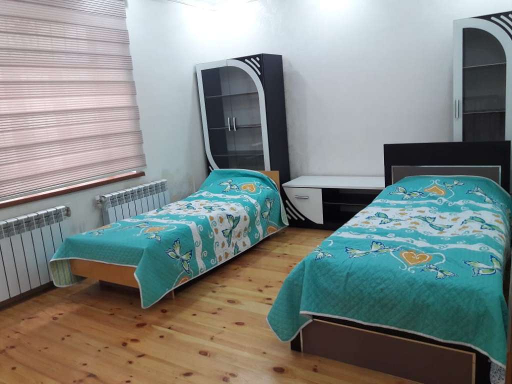 Qəbələ Qəbələ, Азербайджан günlük kirayə Həyət evi / Villa 200 AZN-a 5 otaqlı