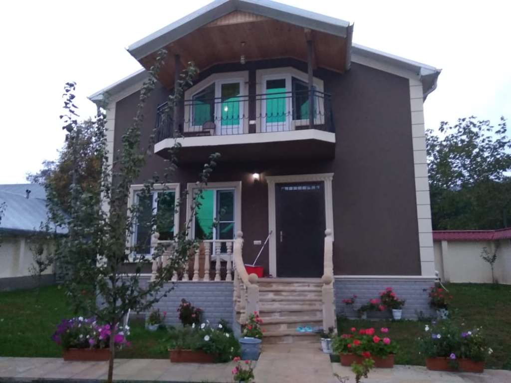Qəbələ Qəbələ, Азербайджан günlük kirayə Həyət evi / Villa 230 AZN-a 4 otaqlı