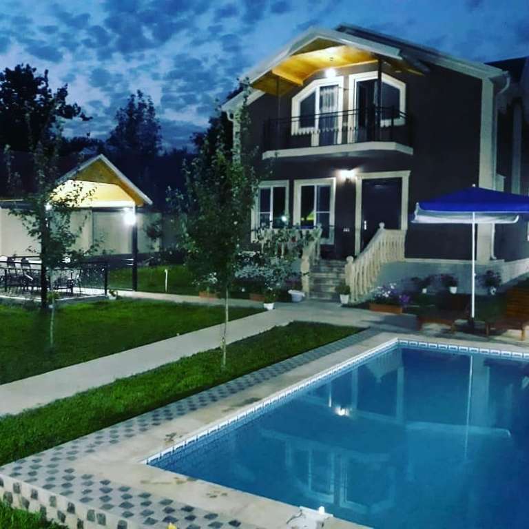 Qəbələ Qəbələ, Азербайджан Azərbaycanda günlük kirayə Həyət evi / Villa 230 AZN-a 4 otaqlı