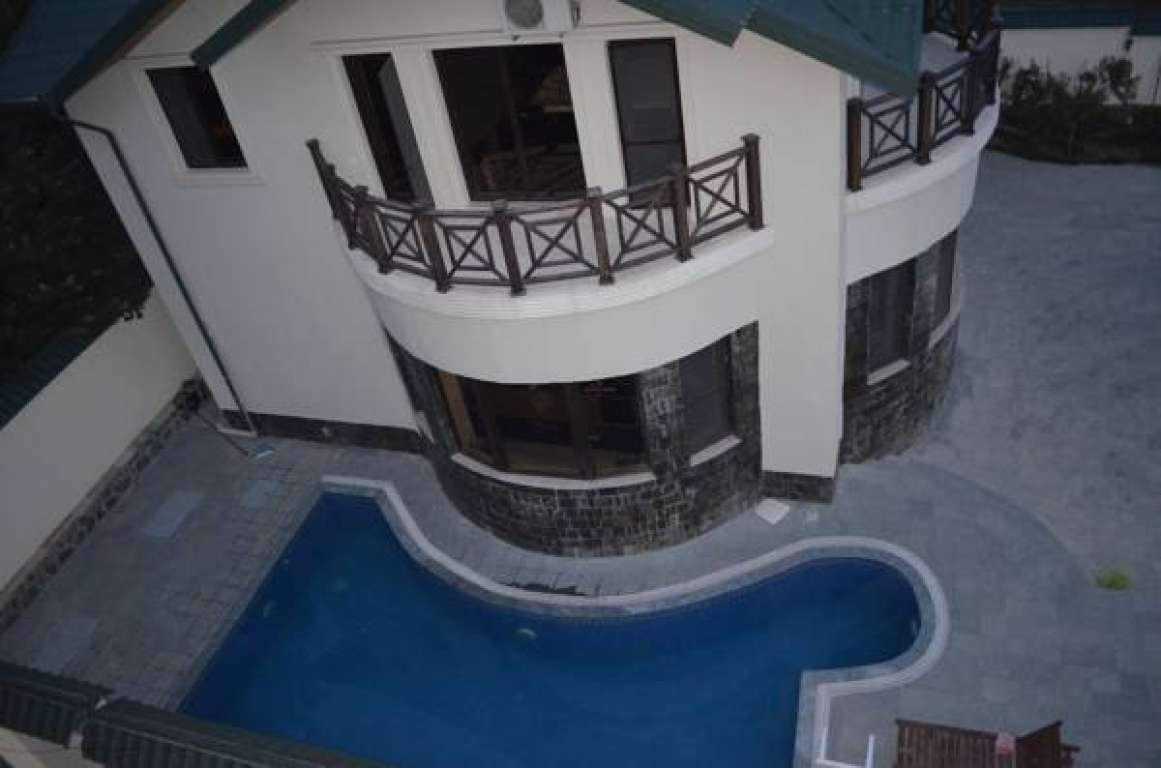 Qəbələ Qəbələ, Азербайджан Azərbaycanda günlük kirayə Həyət evi / Villa 300 AZN-a 5 otaqlı