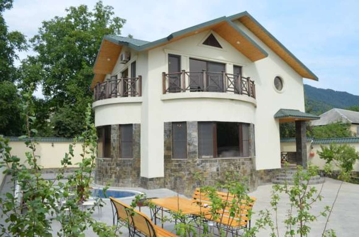 Qəbələ Qəbələ, Азербайджан günlük kirayə Həyət evi / Villa 300 AZN-a 5 otaqlı