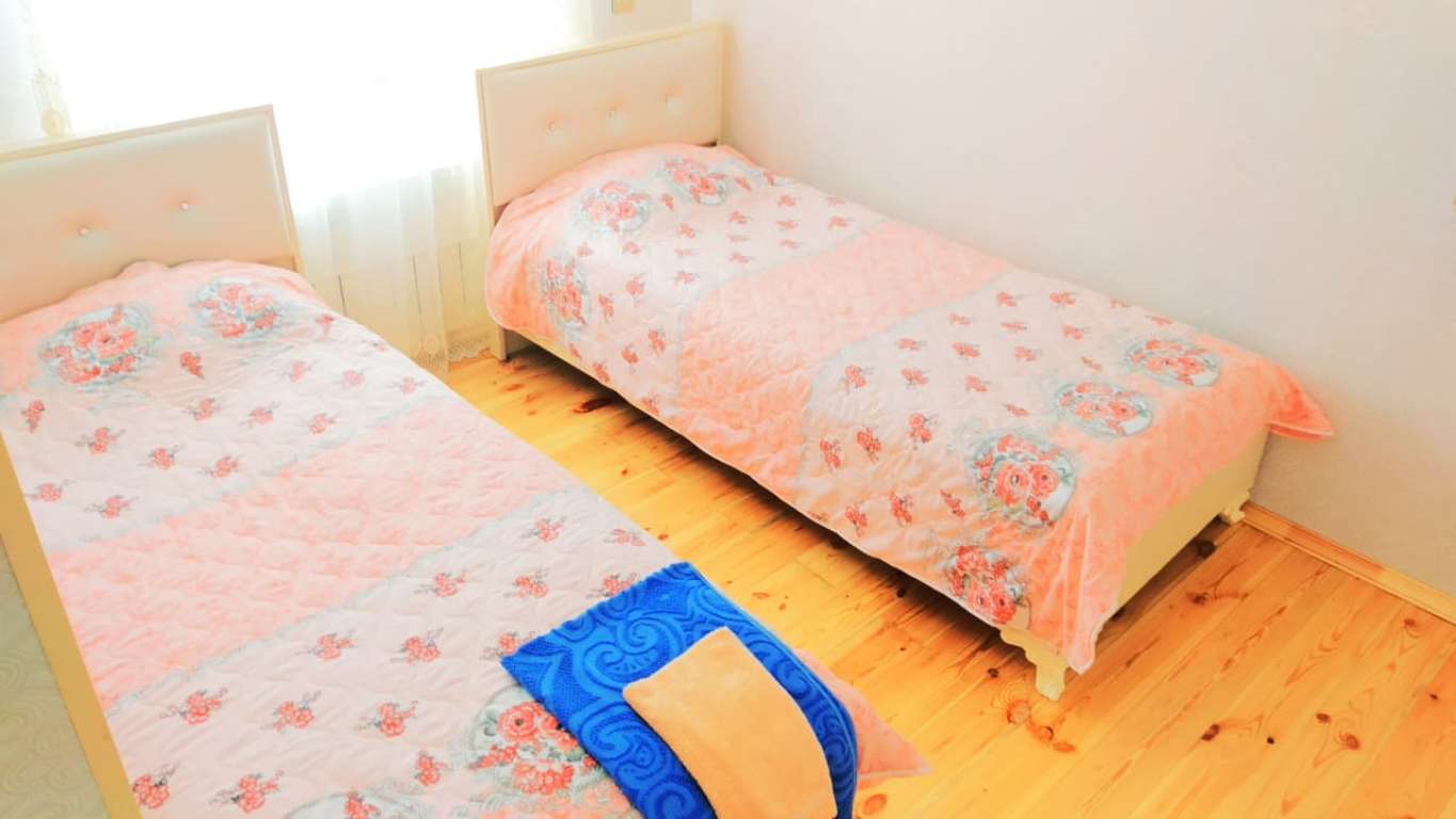 Qəbələ Qəbələ, Азербайджан günlük kirayə Həyət evi / Villa 70 AZN-a 4 otaqlı