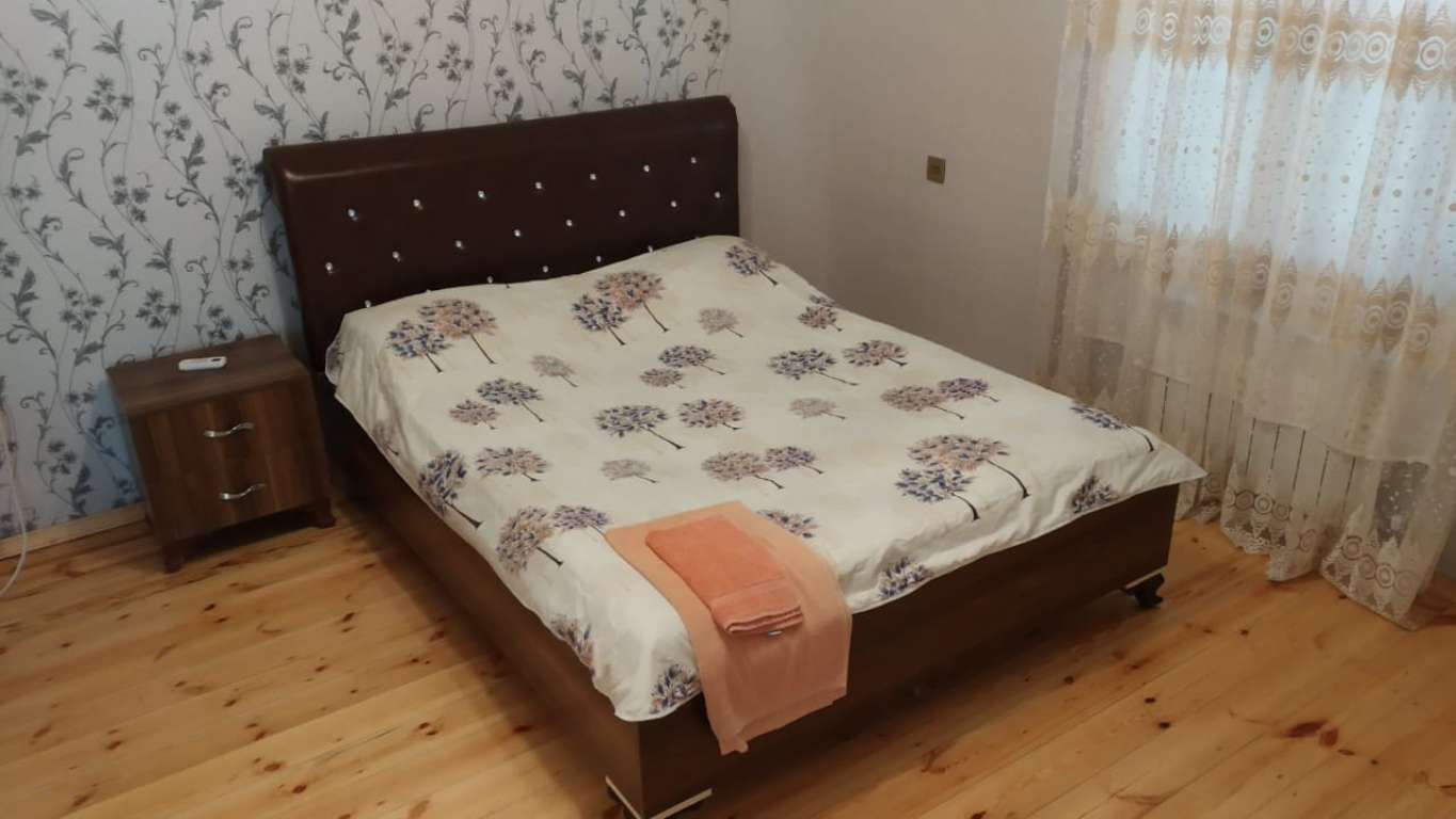 Qəbələ Qəbələ, Азербайджан günlük kirayə Həyət evi / Villa 70 AZN-a 4 otaqlı