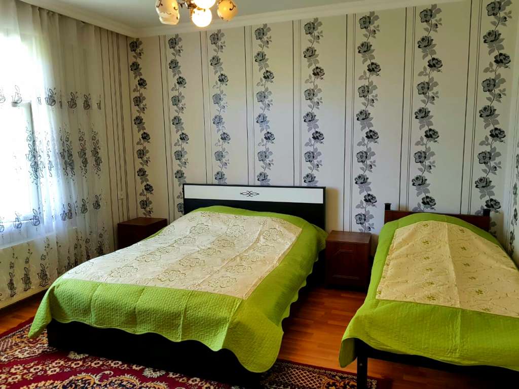 Qəbələ Qəbələ, Азербайджан günlük kirayə Həyət evi / Villa 150 AZN-a 3 otaqlı