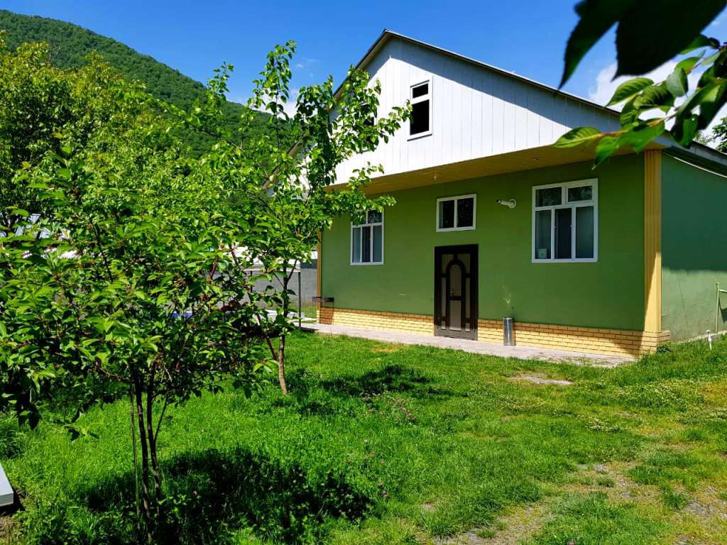 Qəbələ Qəbələ, Азербайджан günlük kirayə Həyət evi / Villa 150 AZN-a 3 otaqlı