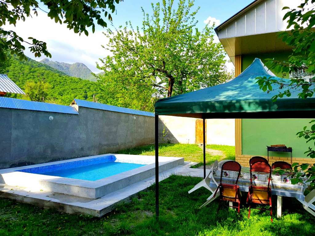 Qəbələ Qəbələ, Азербайджан günlük kirayə Həyət evi / Villa 150 AZN-a 3 otaqlı