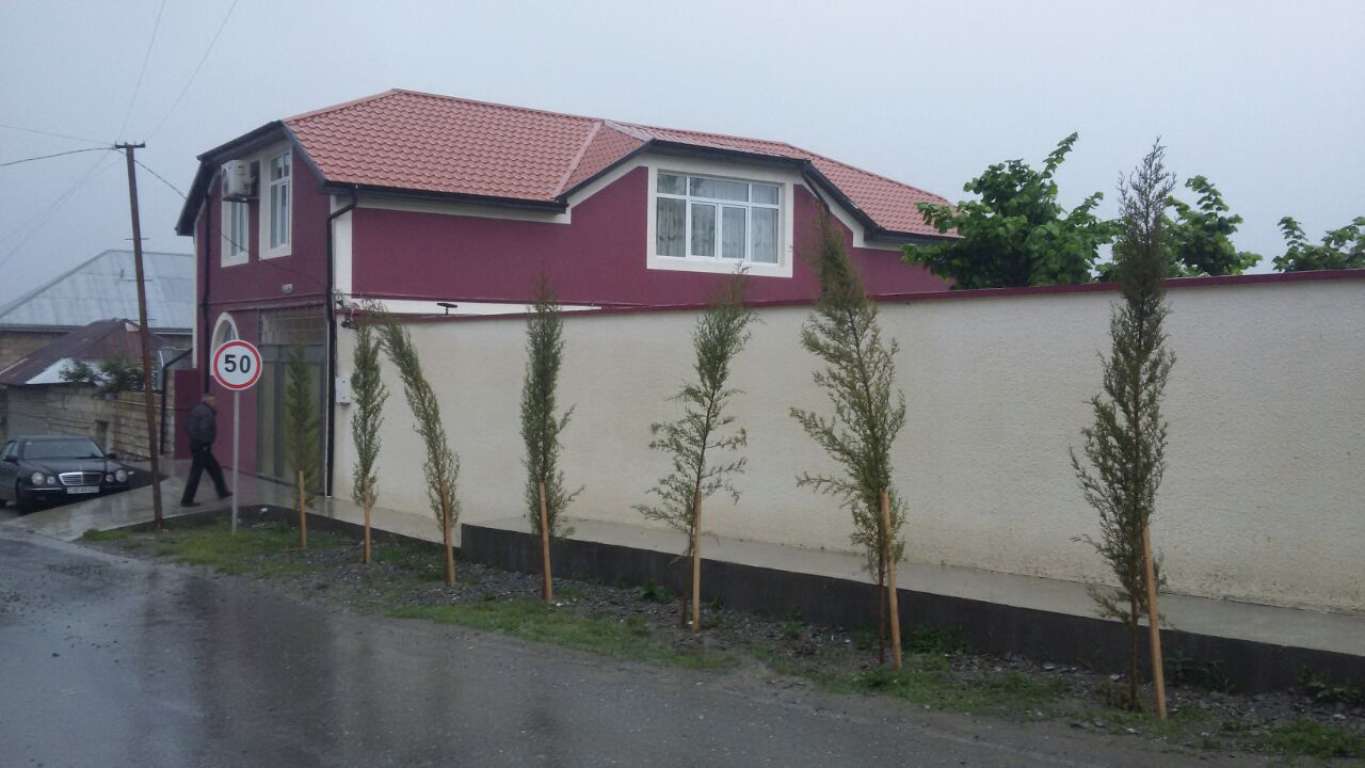 Şəki Šeki, Азербайджан Azərbaycanda günlük kirayə Həyət evi / Villa 170 AZN-a 5 otaqlı