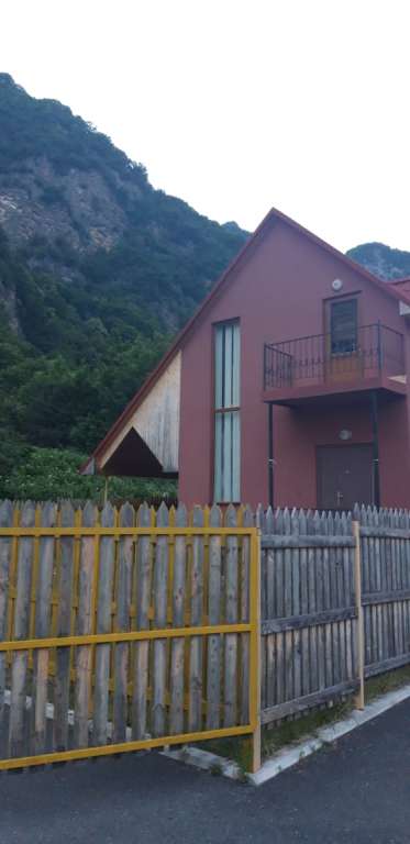 Qax Qax, Азербайджан günlük kirayə Həyət evi / Villa 100 AZN-a 3 otaqlı