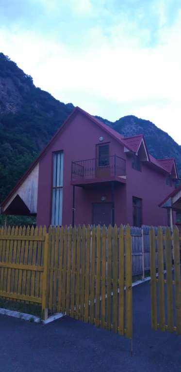 Qax Qax, Азербайджан günlük kirayə Həyət evi / Villa 100 AZN-a 3 otaqlı