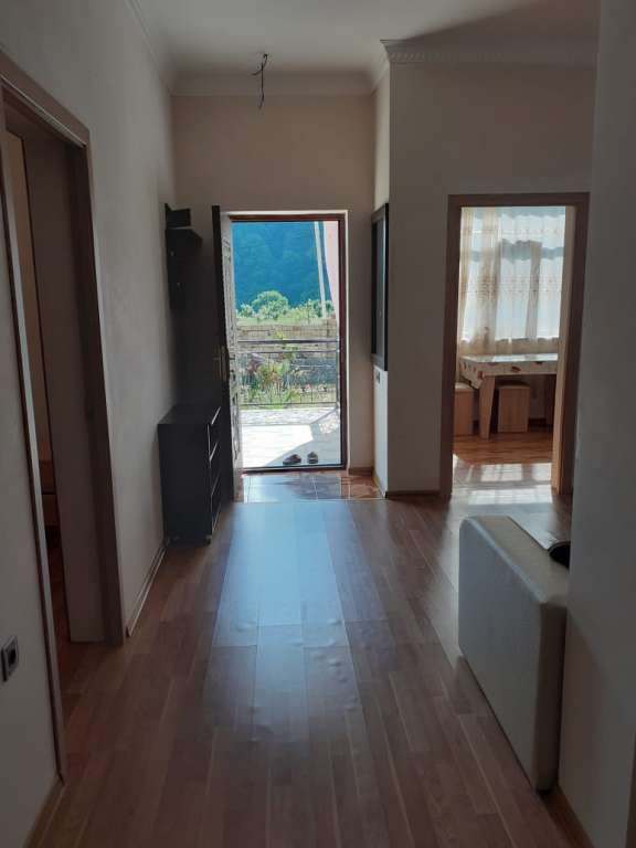 Qax Qax, Азербайджан günlük kirayə Həyət evi / Villa 100 AZN-a 4 otaqlı