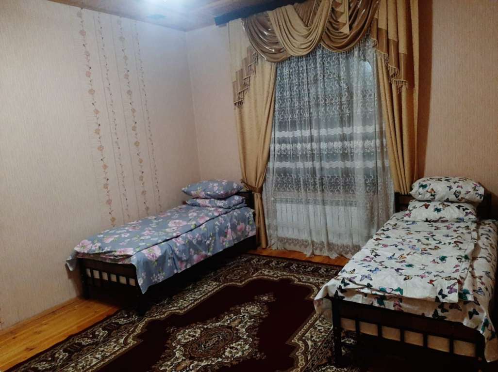 Lerik Lerik, Азербайджан günlük kirayə Həyət evi / Villa 100 AZN-a 4 otaqlı