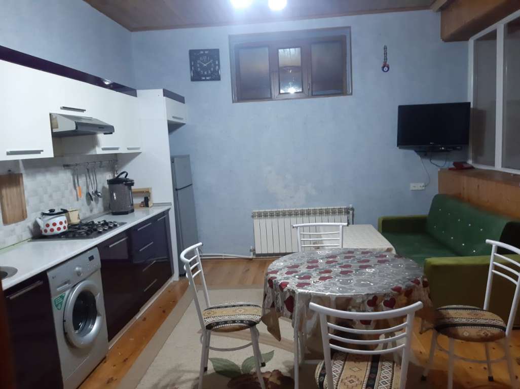 Lerik Lerik, Азербайджан günlük kirayə Həyət evi / Villa 100 AZN-a 4 otaqlı