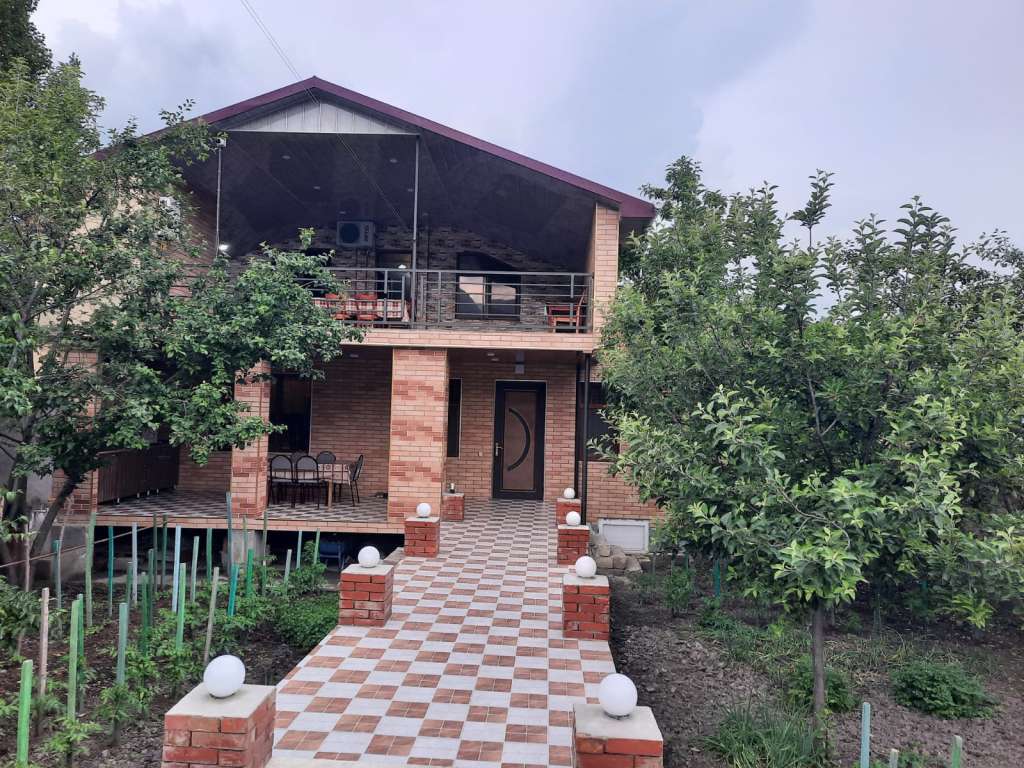 Qax Qaxbaş, Qax, Azərbaycan Azərbaycanda günlük kirayə Həyət evi / Villa 80 AZN-a 3 otaqlı