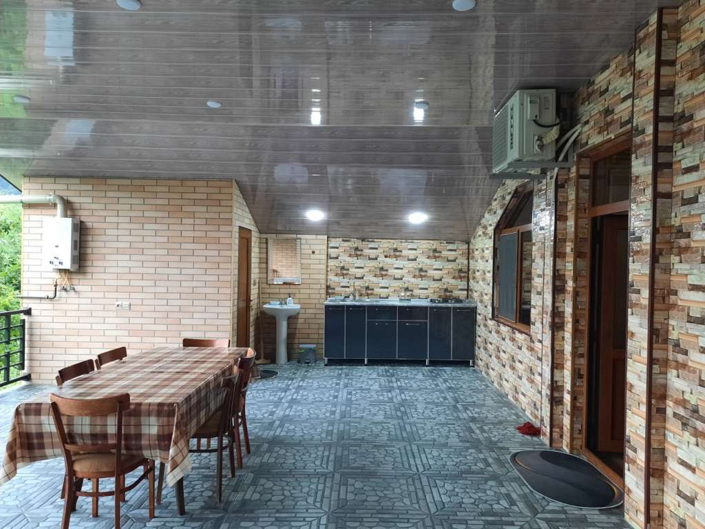 Qax Qaxbaş, Qax, Azərbaycan günlük kirayə Həyət evi / Villa 80 AZN-a 3 otaqlı