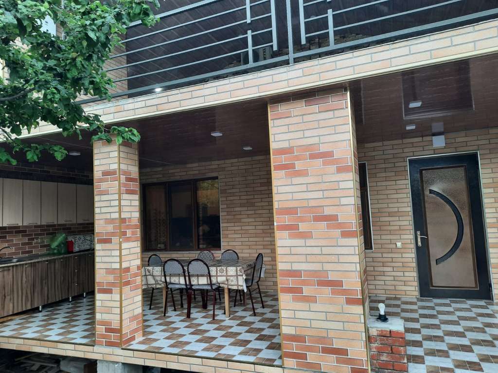 Qax Qaxbaş, Qax, Azərbaycan günlük kirayə Həyət evi / Villa 80 AZN-a 3 otaqlı