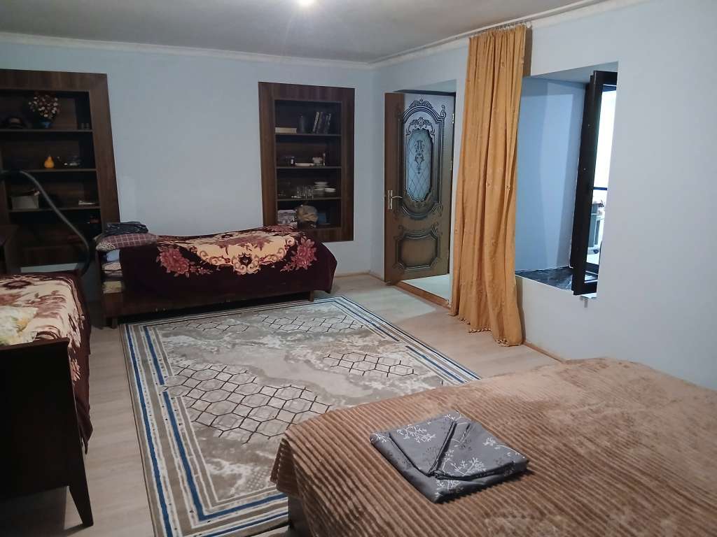 Qax Ağçay, Азербайджан günlük kirayə Həyət evi / Villa 80 AZN-a 2 otaqlı