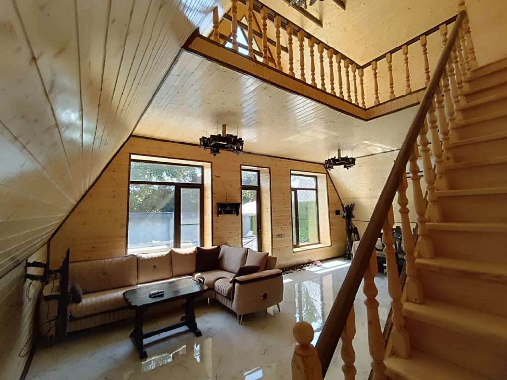 Qəbələ Mıxlıqovaq, Azərbaycan günlük kirayə A-Frame 250 AZN-a 4 otaqlı