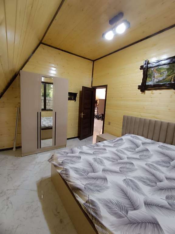 Qəbələ Mıxlıqovaq, Azərbaycan günlük kirayə A-Frame 250 AZN-a 4 otaqlı