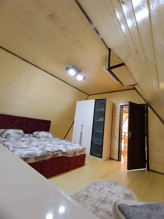 Qəbələ Mıxlıqovaq, Azərbaycan günlük kirayə A-Frame 250 AZN-a 4 otaqlı