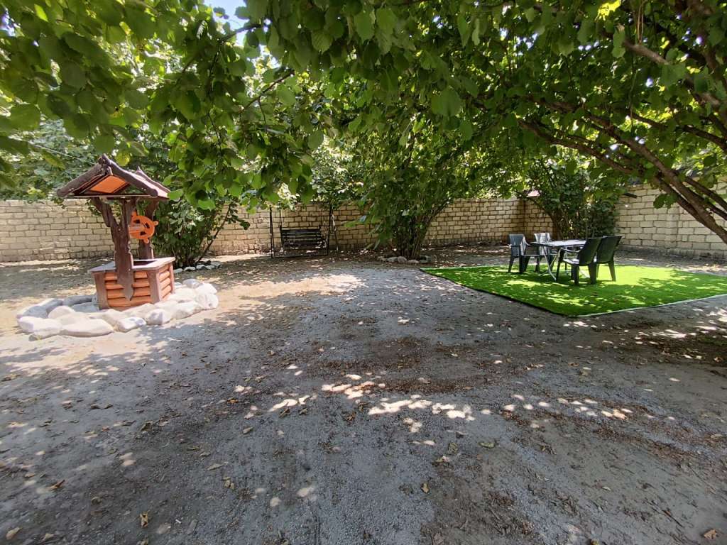 Qəbələ Mıxlıqovaq, Azərbaycan günlük kirayə A-Frame 250 AZN-a 4 otaqlı