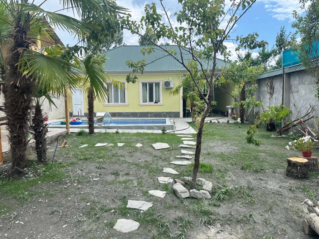 Qəbələ XRQW+37P, Ümnisə Musabəyova, Qəbələ, Azərbaycan Azərbaycanda günlük kirayə Həyət evi / Villa 200 AZN-a 2 otaqlı