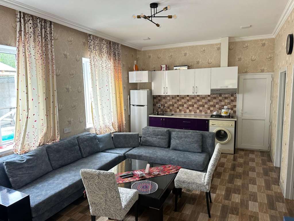 Qəbələ XRQW+37P, Ümnisə Musabəyova, Qəbələ, Azərbaycan günlük kirayə Həyət evi / Villa 200 AZN-a 2 otaqlı