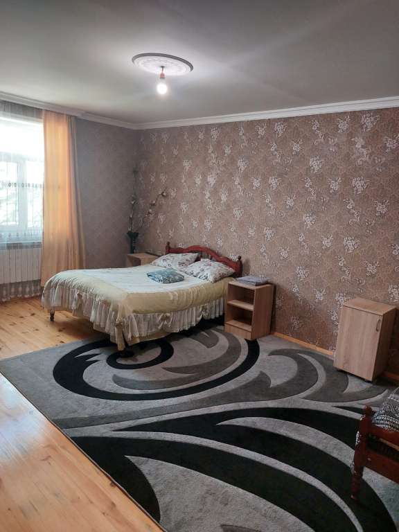 Qəbələ Pastar məhəlləsi günlük kirayə Həyət evi / Villa 80 AZN-a 3 otaqlı