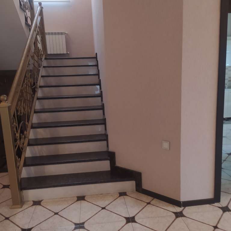 Qusar Zərifə Əliyeva, Qusar, Azərbaycan günlük kirayə Həyət evi / Villa 150 AZN-a 3 otaqlı