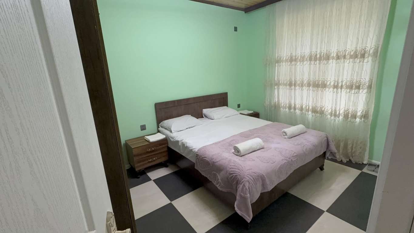 Qəbələ Vəndam Qəsəbəsi Cümə Məscidi, Vəndam, Azərbaycan günlük kirayə Həyət evi / Villa 250 AZN-a 3 otaqlı