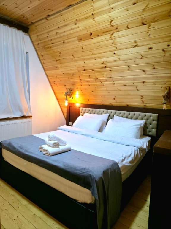 İsmayıllı X355+M8 Qalacıq, Azerbaycan günlük kirayə A-Frame 120 AZN-a 4 otaqlı