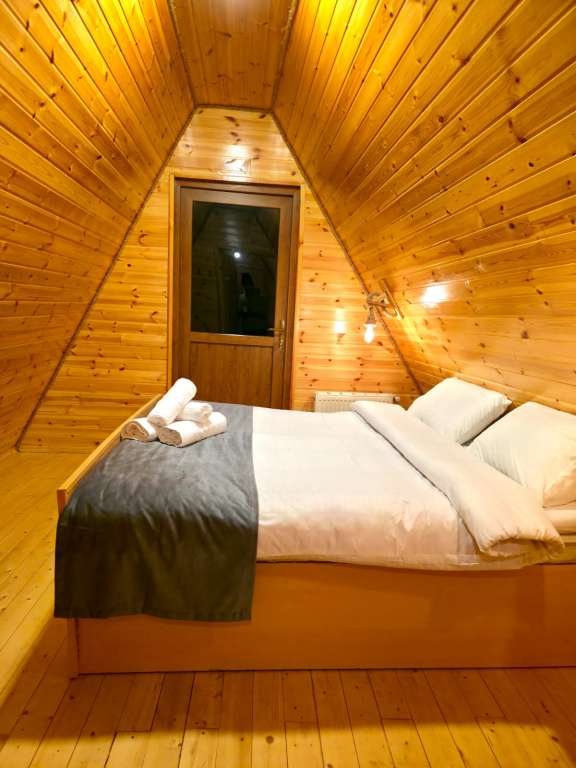 İsmayıllı X355+M8 Qalacıq, Azerbaycan günlük kirayə A-Frame 120 AZN-a 4 otaqlı