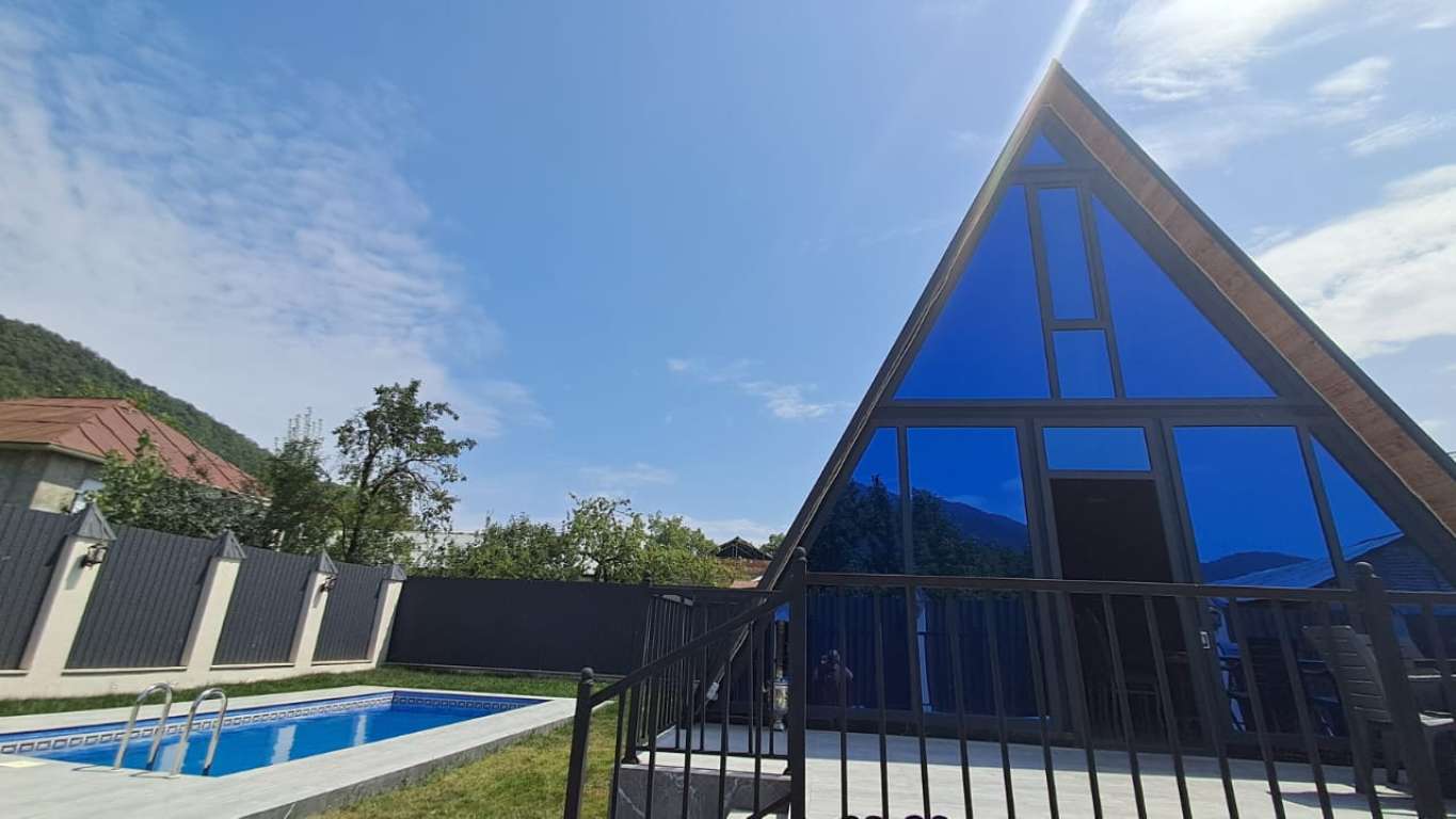Qəbələ XW79+5H, Nohurqışlaq, Azərbaycan günlük kirayə A-Frame 270 AZN-a 3 otaqlı