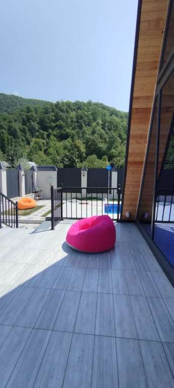 Qəbələ XW79+5H, Nohurqışlaq, Azərbaycan günlük kirayə A-Frame 270 AZN-a 3 otaqlı