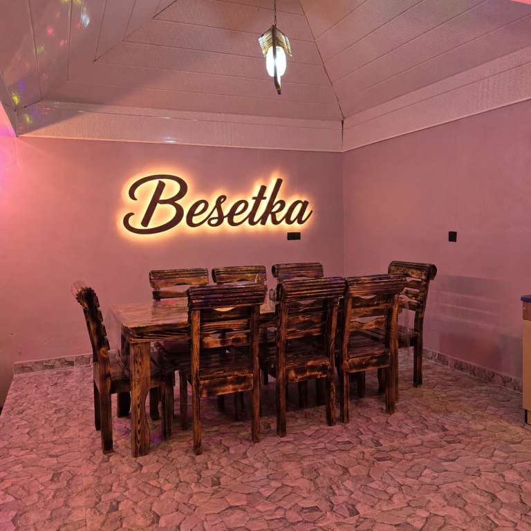 Qəbələ 20 Yanvar, Qəbələ, Azerbaycan günlük kirayə Həyət evi / Villa 200 AZN-a 3 otaqlı