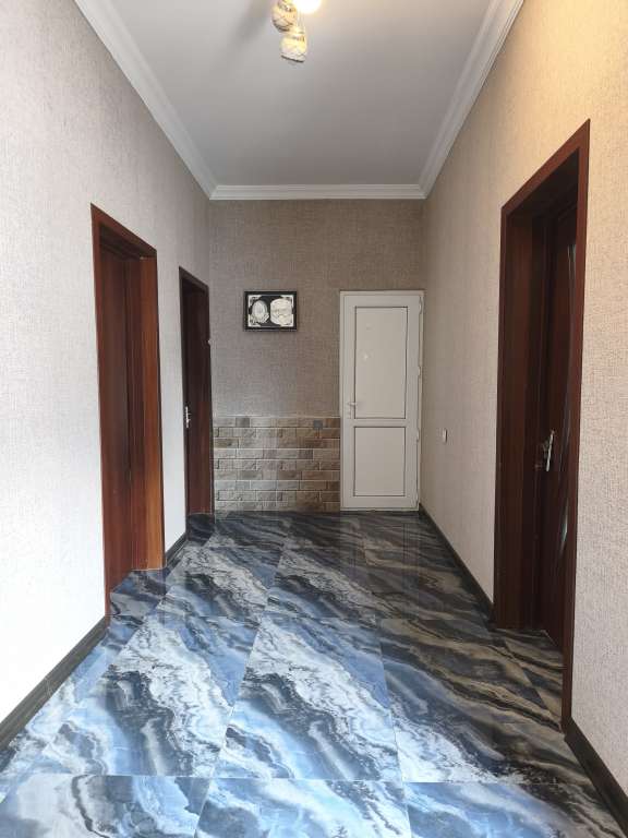 Qəbələ XVV7+C36, Seyid Əzim Şirvani, Qəbələ, Azerbaycan günlük kirayə Həyət evi / Villa 150 AZN-a 3 otaqlı