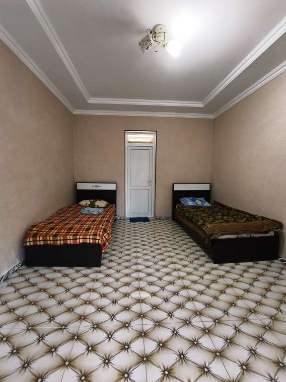 Qəbələ XVV7+C36, Seyid Əzim Şirvani, Qəbələ, Azerbaycan günlük kirayə Həyət evi / Villa 150 AZN-a 3 otaqlı