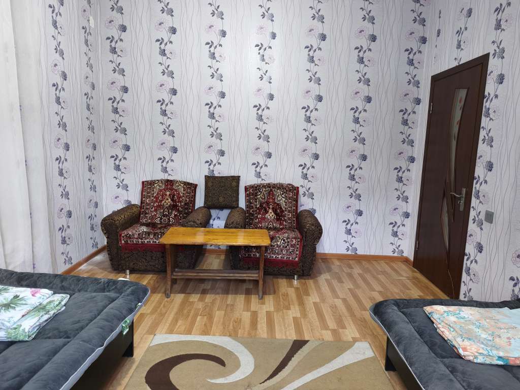 Qəbələ XVV7+C36, Seyid Əzim Şirvani, Qəbələ, Azerbaycan günlük kirayə Həyət evi / Villa 150 AZN-a 3 otaqlı