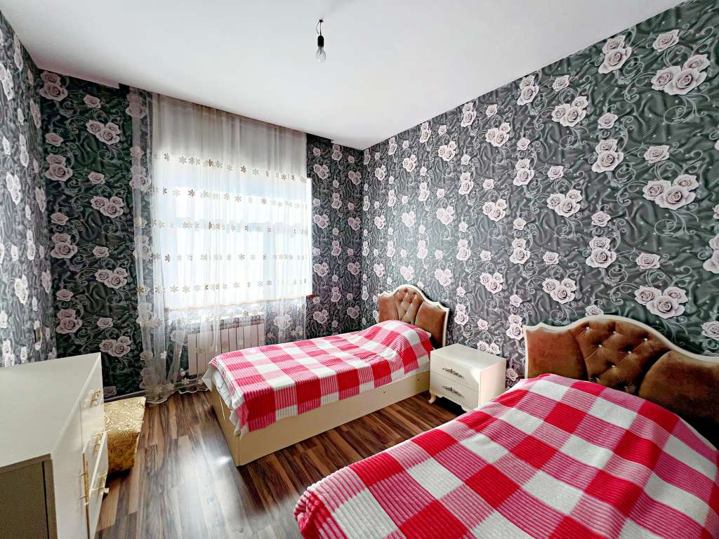Qəbələ Qemervan yolu günlük kirayə Həyət evi / Villa 230 AZN-a 4 otaqlı