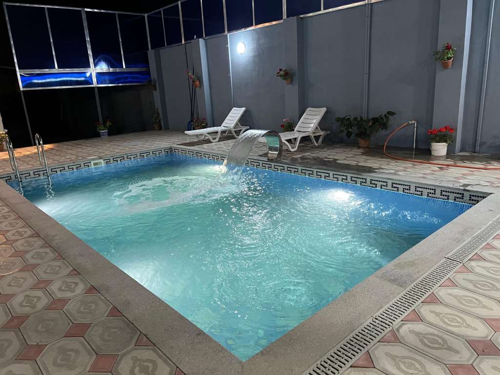 Qəbələ Qəbələ, Azərbaycan günlük kirayə Həyət evi / Villa 250 AZN-a 5 otaqlı