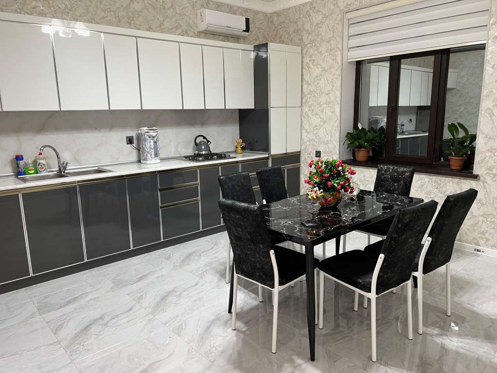 Qəbələ Qəbələ, Azərbaycan günlük kirayə Həyət evi / Villa 250 AZN-a 5 otaqlı