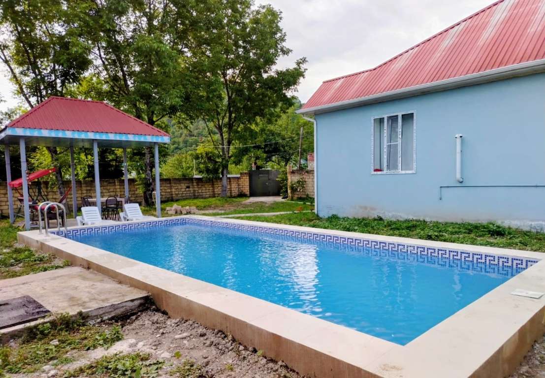 Qəbələ 2R26+78 Həmzəli, Azərbaycan Azərbaycanda günlük kirayə Həyət evi / Villa 130 AZN-a 3 otaqlı