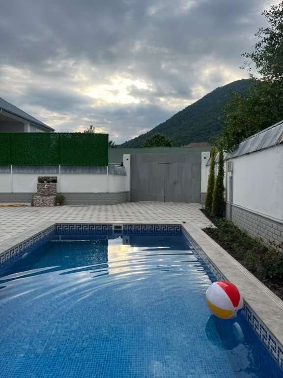 Qəbələ Qəbələ, Azerbaycan günlük kirayə Həyət evi / Villa 250 AZN-a 3 otaqlı