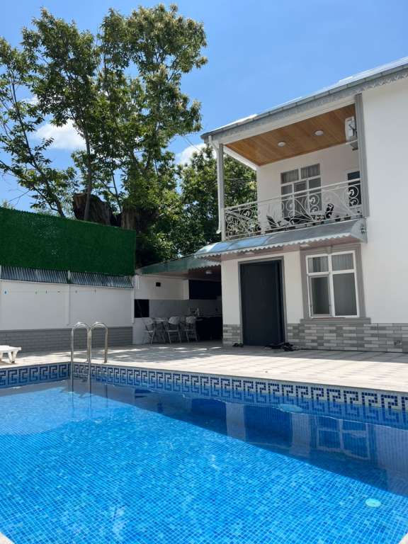Qəbələ Qəbələ, Azerbaycan Azərbaycanda günlük kirayə Həyət evi / Villa 250 AZN-a 3 otaqlı