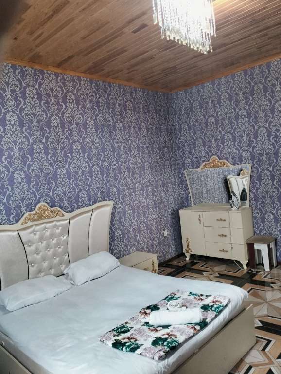 Qəbələ 142 Heydər Əliyev prospekti, Bakı 1034, Azerbaycan günlük kirayə Həyət evi / Villa 200 AZN-a 4 otaqlı