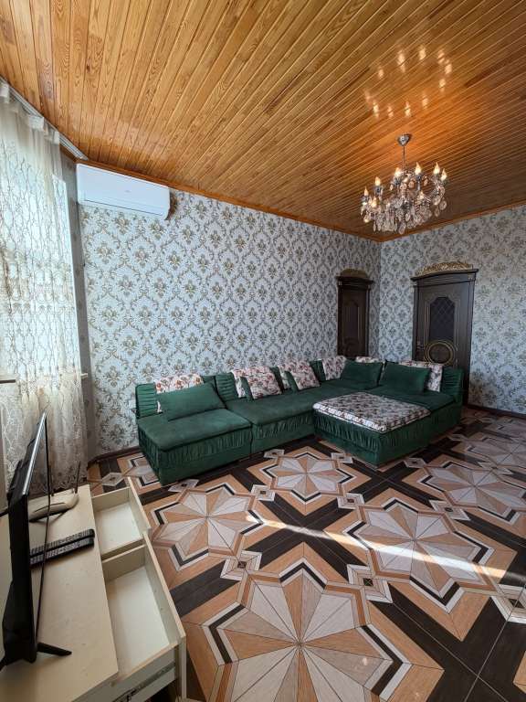 Qəbələ 142 Heydər Əliyev prospekti, Bakı 1034, Azerbaycan günlük kirayə Həyət evi / Villa 200 AZN-a 4 otaqlı