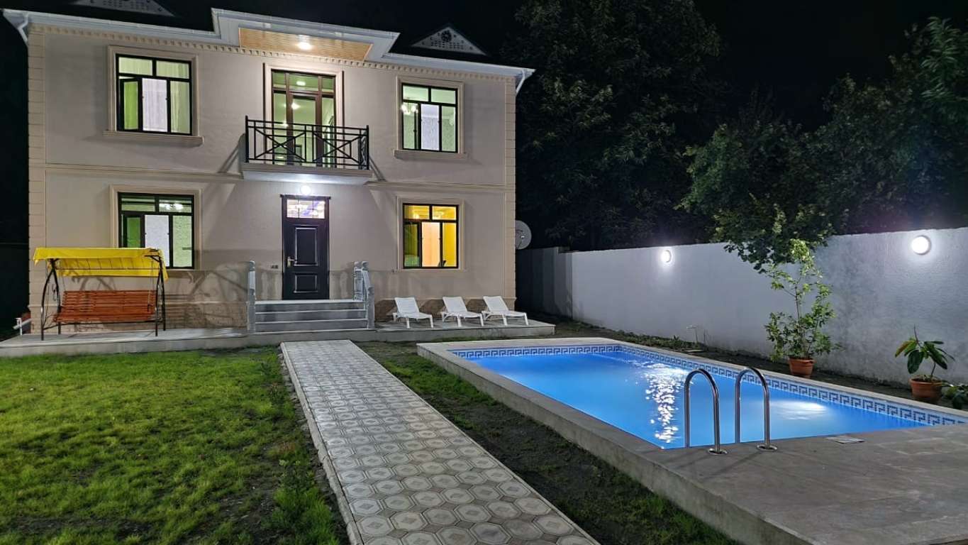 Qəbələ İmadəddin Nəsimi, döngə 2nd, Qəbələ, Azerbaycan Azərbaycanda günlük kirayə Həyət evi / Villa 200 AZN-a 4 otaqlı