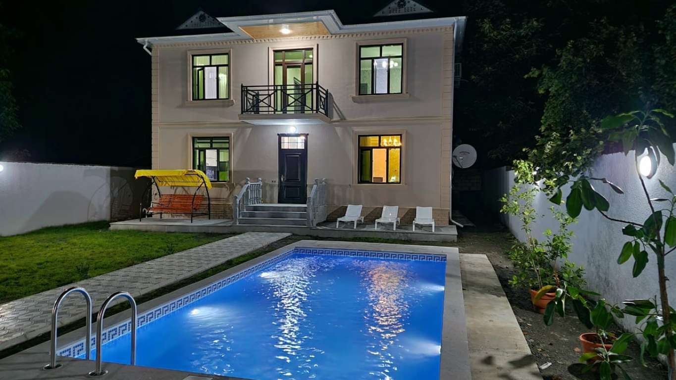 Qəbələ İmadəddin Nəsimi, döngə 2nd, Qəbələ, Azerbaycan günlük kirayə Həyət evi / Villa 200 AZN-a 4 otaqlı