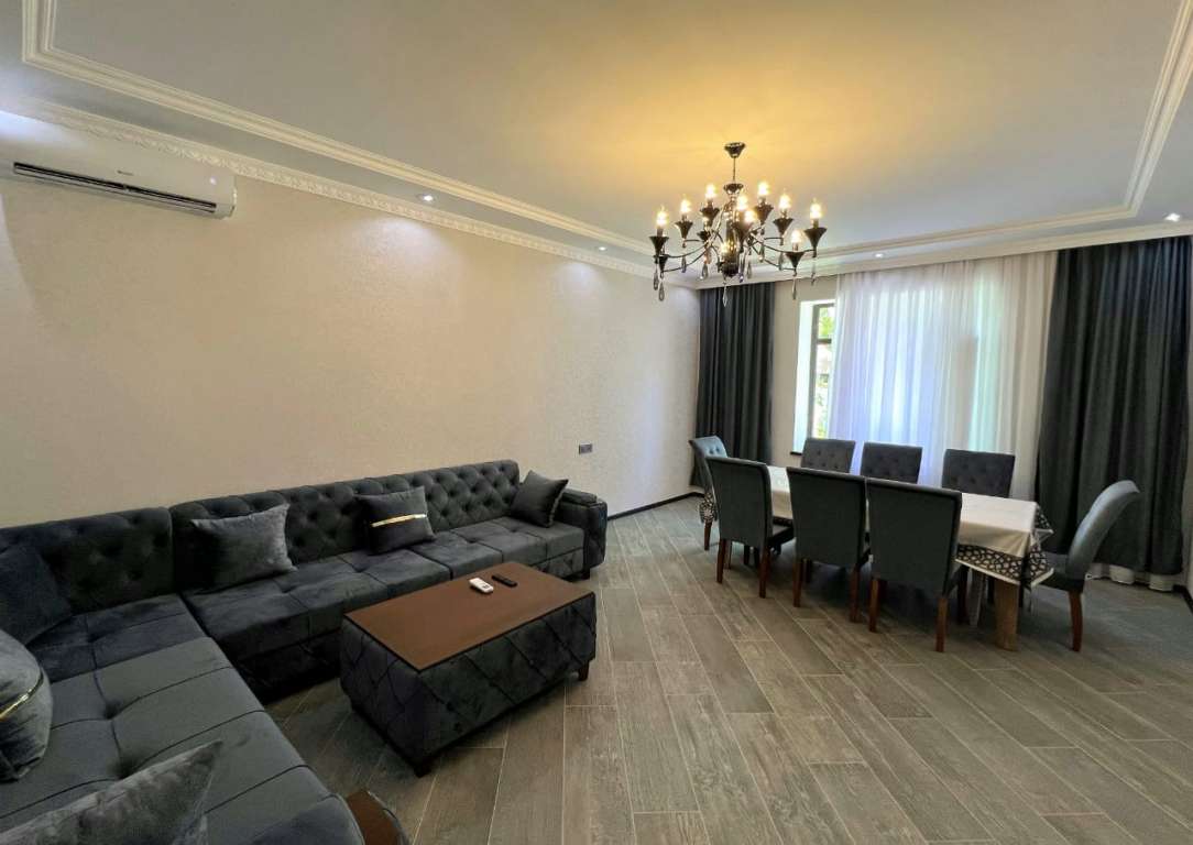 Qəbələ İmadəddin Nəsimi, döngə 2nd, Qəbələ, Azerbaycan günlük kirayə Həyət evi / Villa 200 AZN-a 4 otaqlı