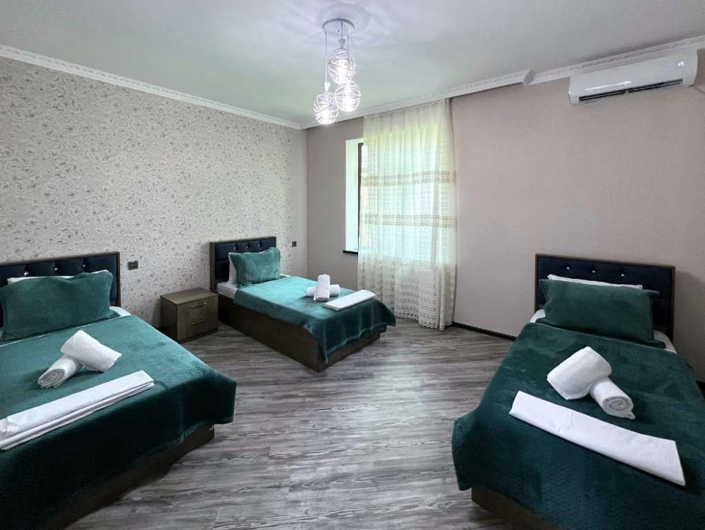 Qəbələ İmadəddin Nəsimi, döngə 2nd, Qəbələ, Azerbaycan günlük kirayə Həyət evi / Villa 200 AZN-a 4 otaqlı
